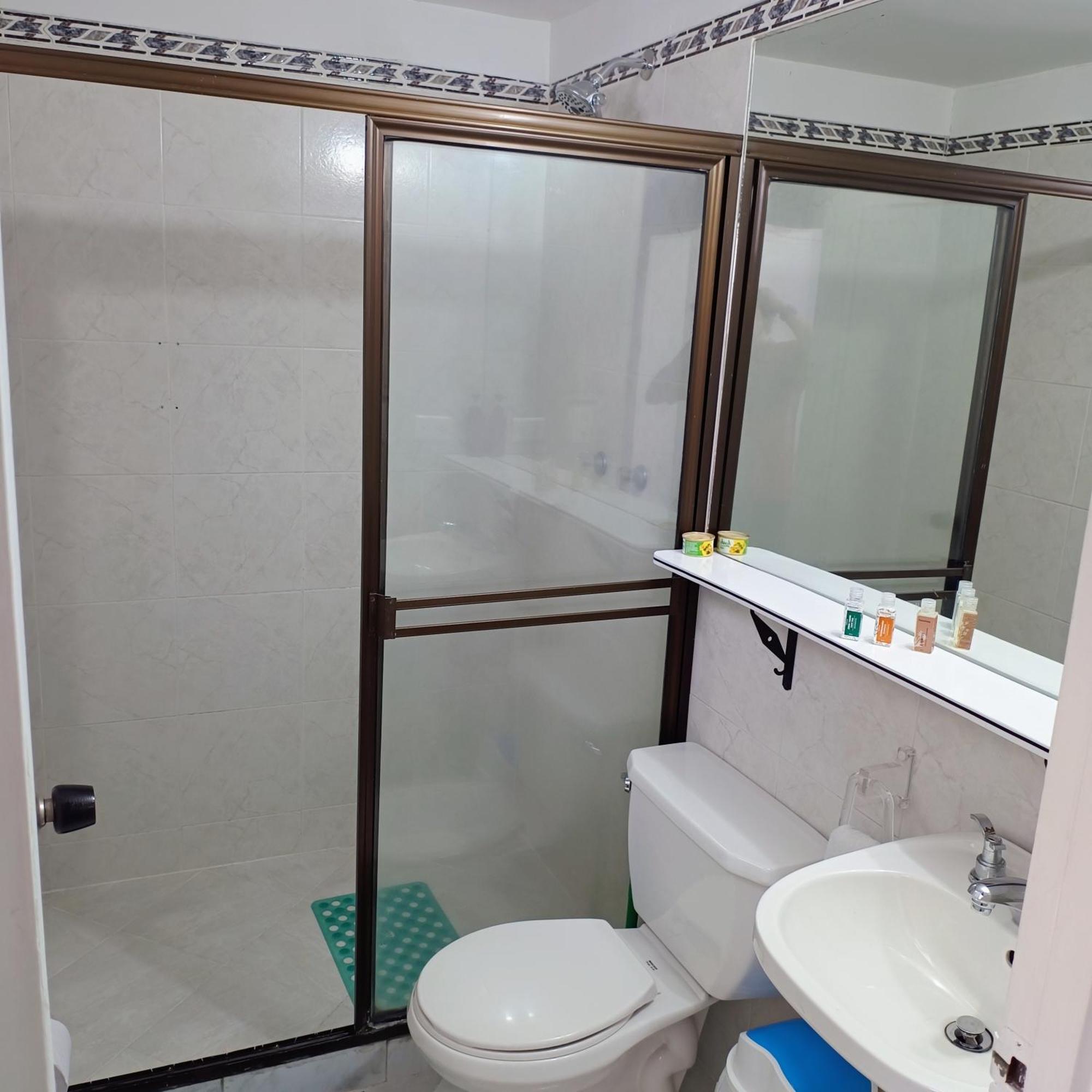 Appartamento Moradia Laureles Medellín Esterno foto